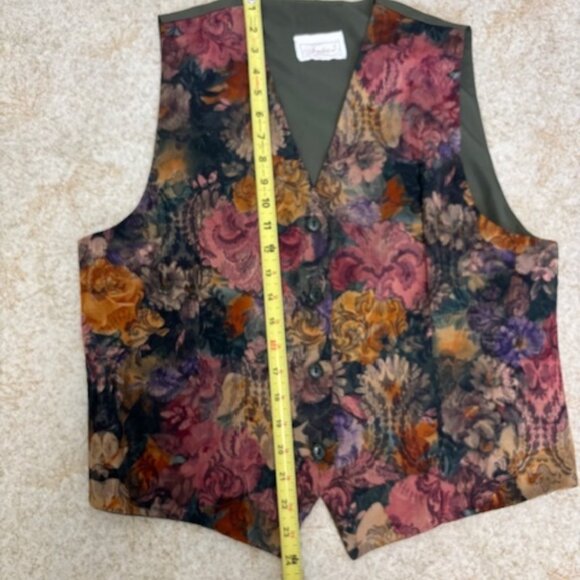 Vintage Floral Vest - Woman's size: 12 - Like New - Picture 7 of 8